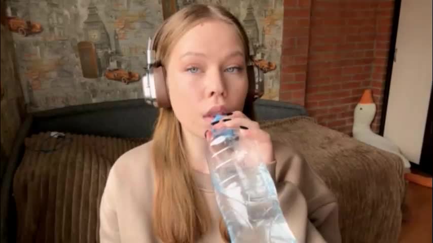 keiralaviola Live Sex December 14, 2025