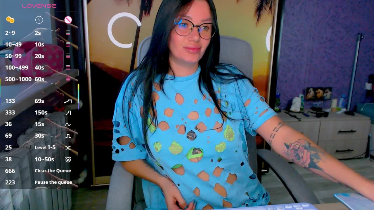 goldenwitchx Live Sex December 17, 2025