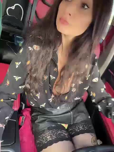 _FuckMeNow_ Live Sex December 15, 2025