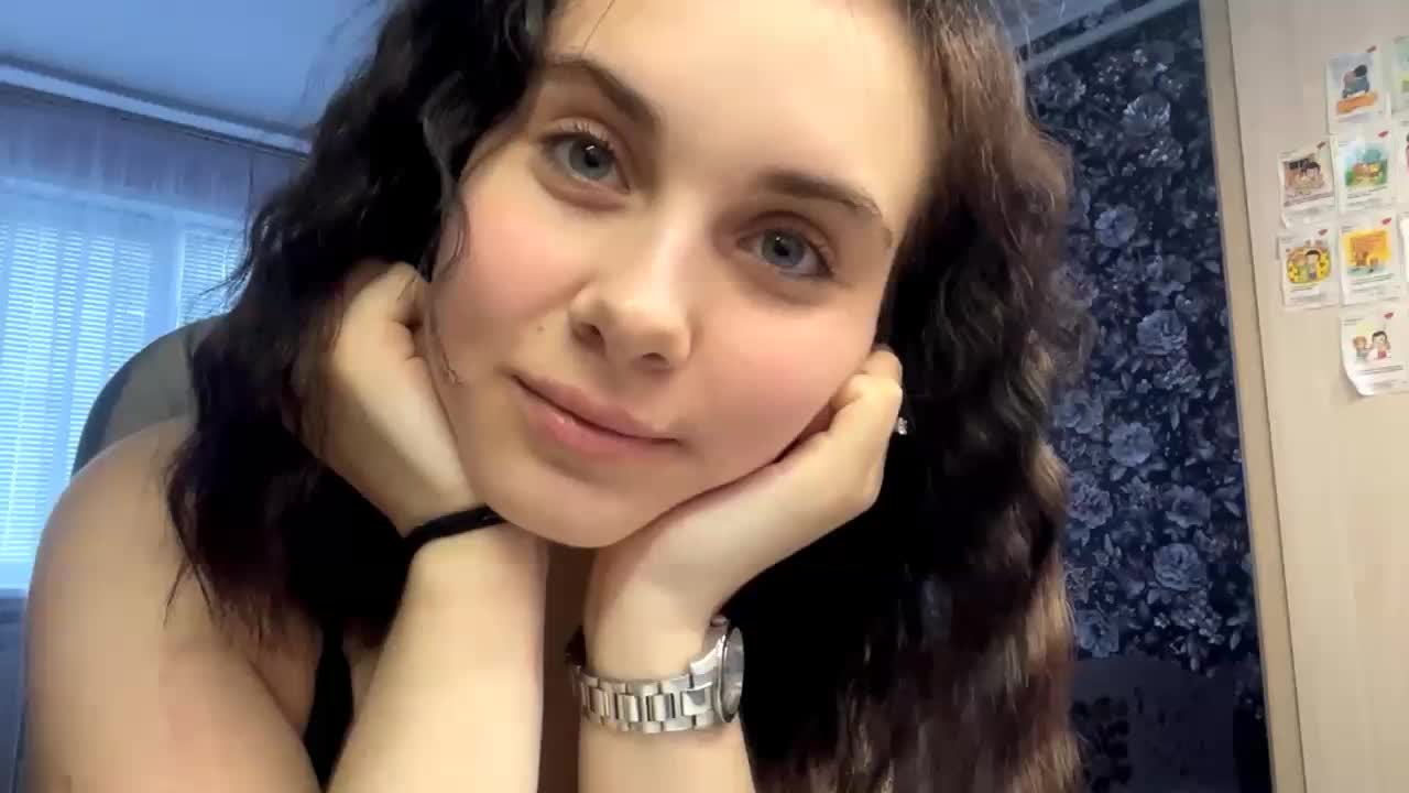 CANDY-LIPS-GIRL Live Sex December 13, 2025