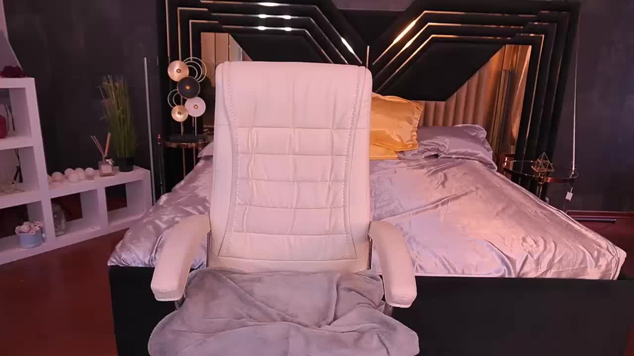 ValeryRosseee Live Sex December 15, 2025