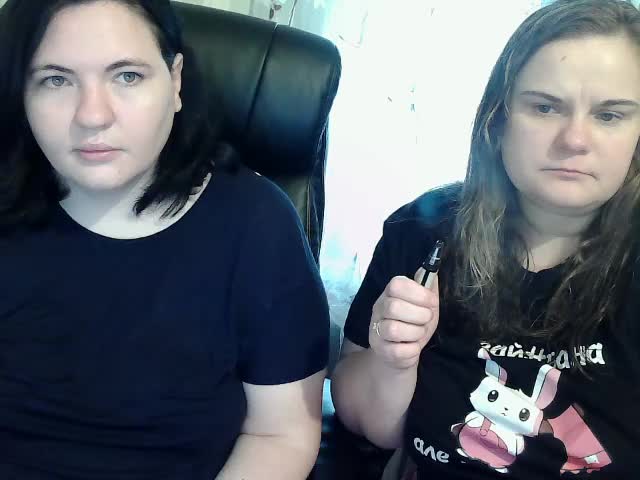 HollyXEva Live Sex December 13, 2025