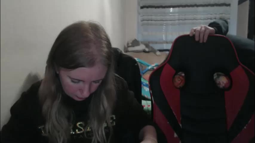 jenisandpeter Live Sex December 19, 2025