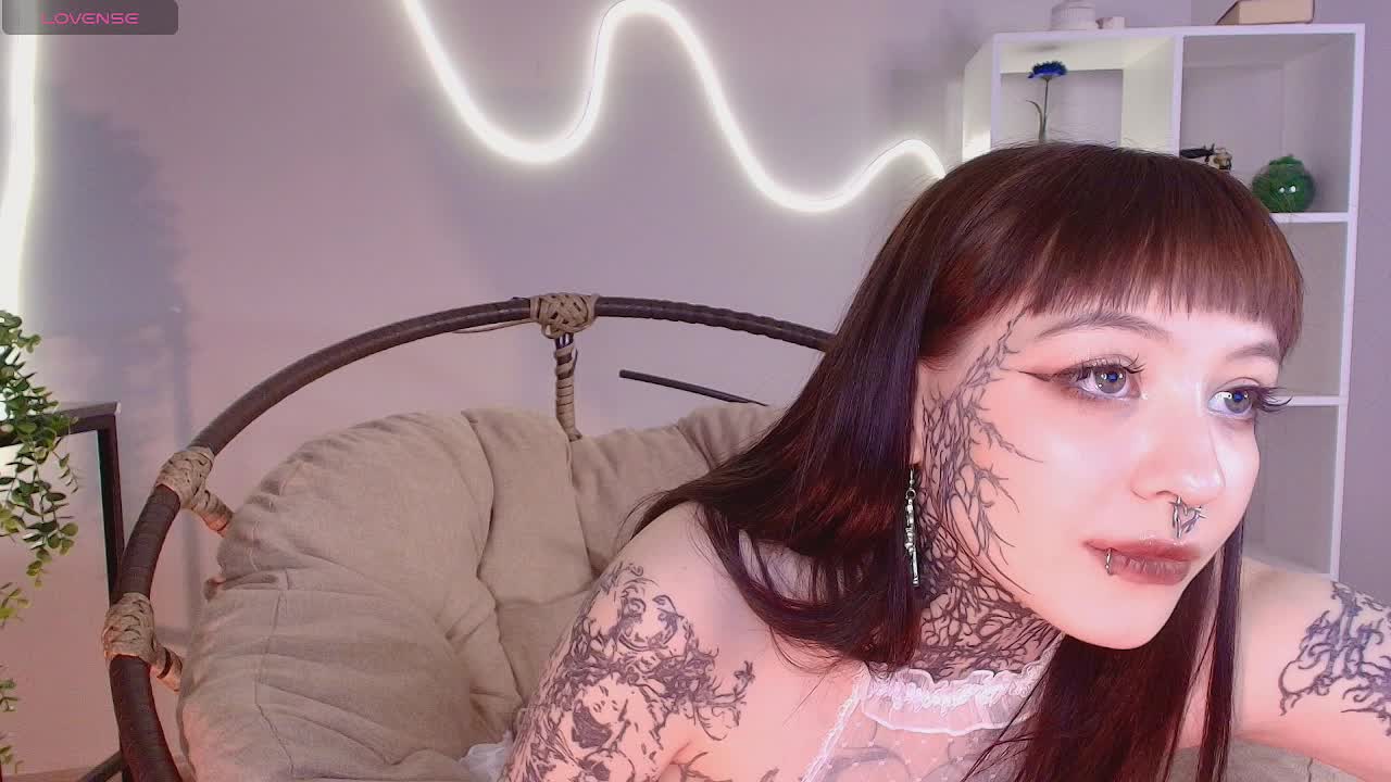 EmmaWillis Live Sex December 14, 2025