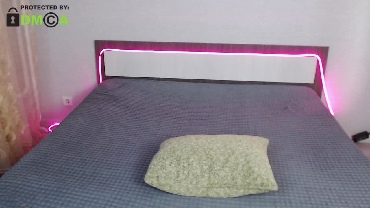 RonnieMilles Live Sex December 14, 2025