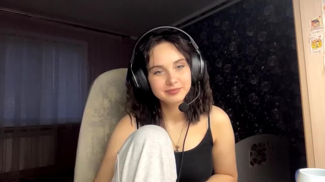 CANDY-LIPS-GIRL Live Sex December 13, 2025