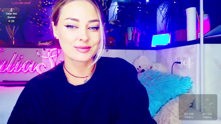 _JuliaSpace_ Live Sex December 14, 2025