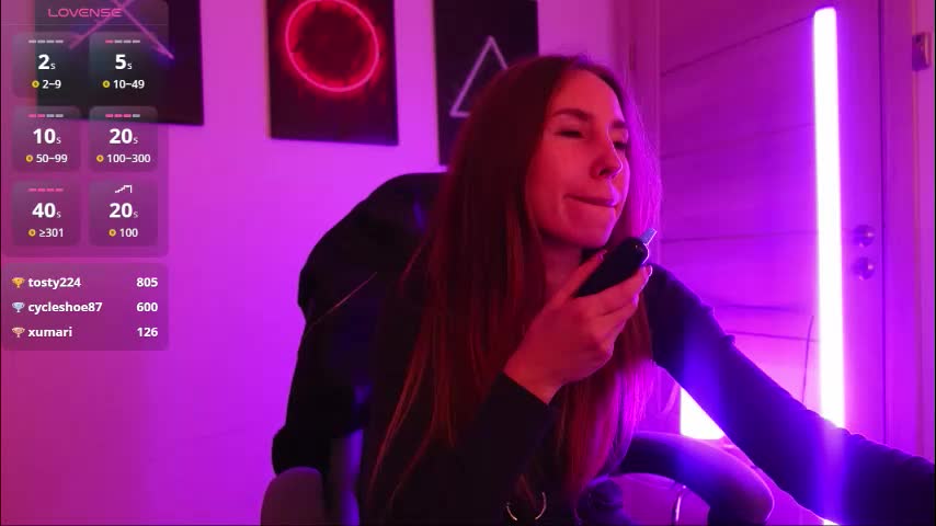 agelina_summer Live Sex December 17, 2025