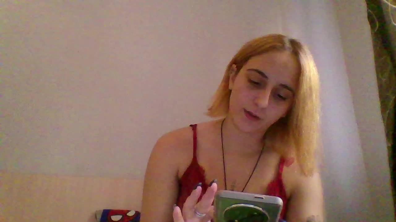 Hotredhead01 Live Sex December 14, 2025