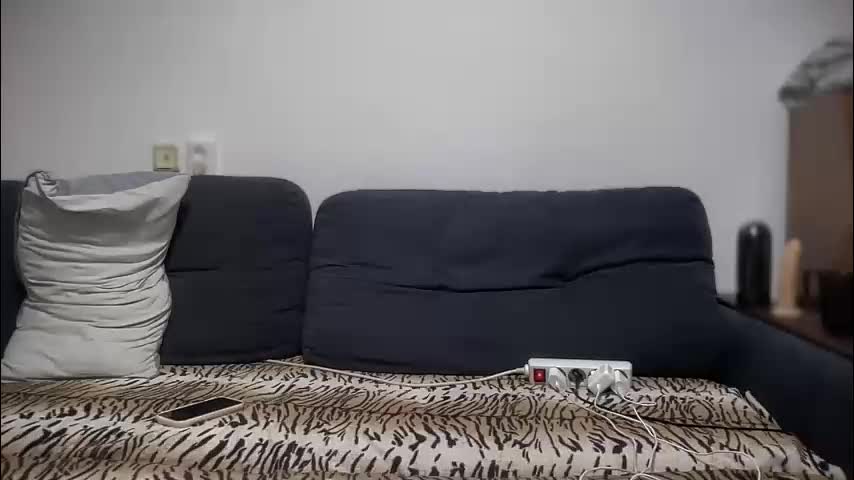rosea_champagne Live Sex December 15, 2025