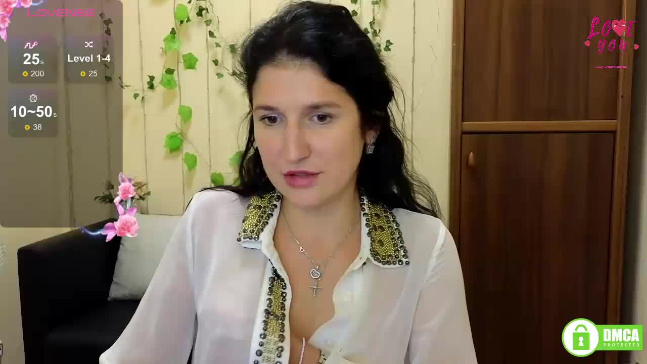 AliannaSoloKisses Live Sex December 14, 2025