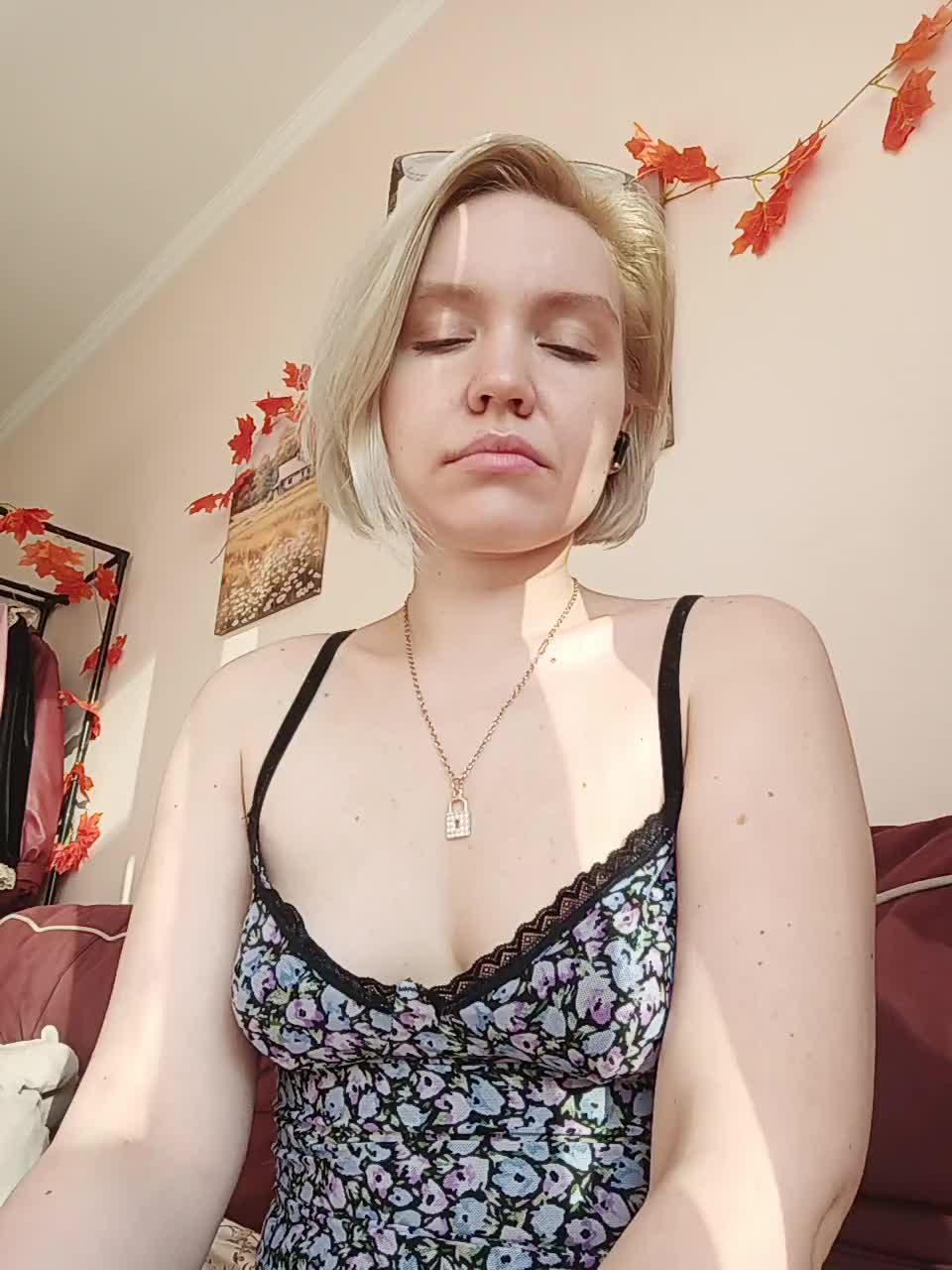 LadyAnny Live Sex December 14, 2025