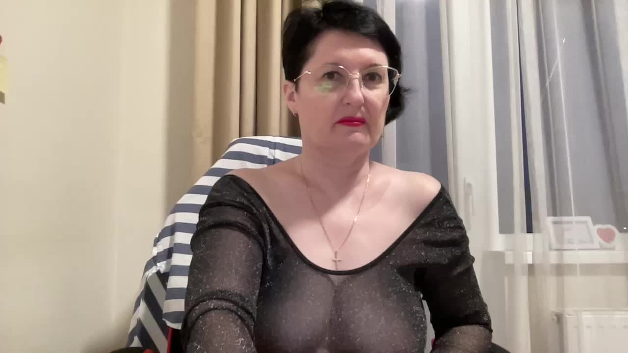 HotMilfPussy Live Sex December 17, 2025