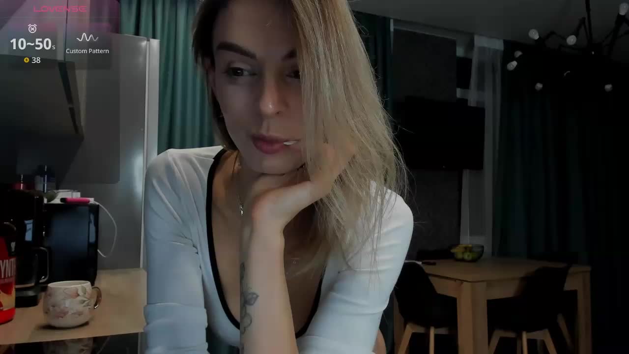 xAlexAx Live Sex December 17, 2025