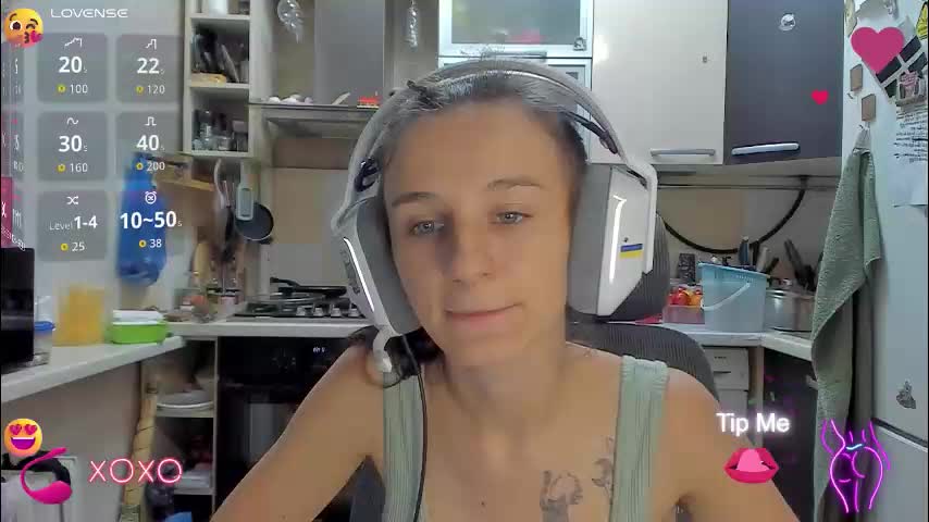 _nika_kik Live Sex December 14, 2025