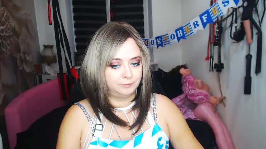 MISSwithDOLLS Live Sex December 17, 2025