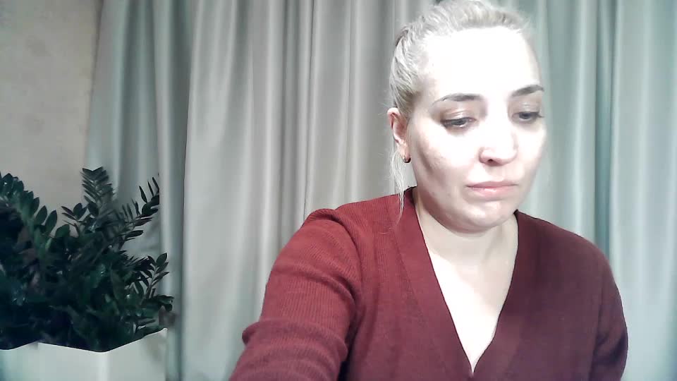 mariska-kiska Live Sex December 14, 2025