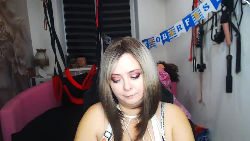 MISSwithDOLLS Live Sex December 17, 2025