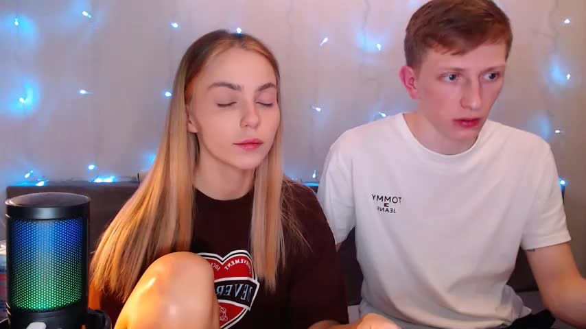juliaanddima Live Sex December 18, 2025