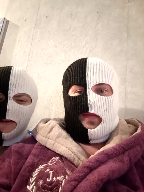 Kiss-Kissaa Live Sex December 18, 2025