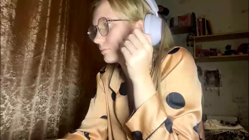 maybelleensminger Live Sex December 12, 2025