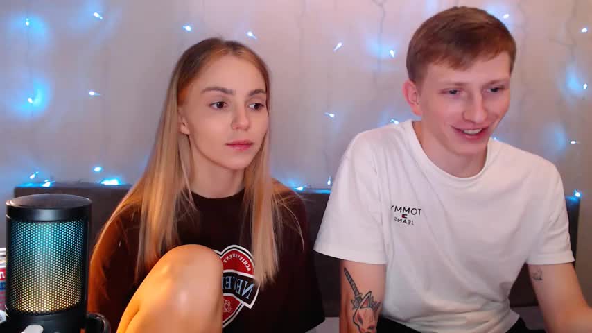 juliaanddima Live Sex December 18, 2025