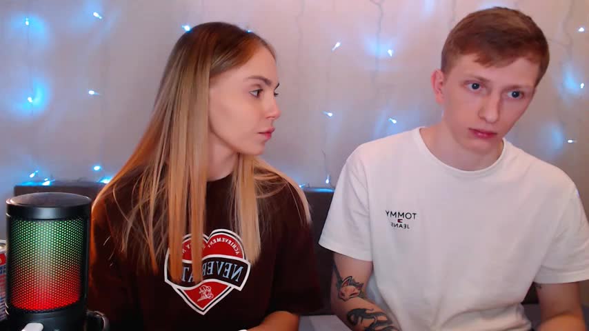 juliaanddima Live Sex December 18, 2025