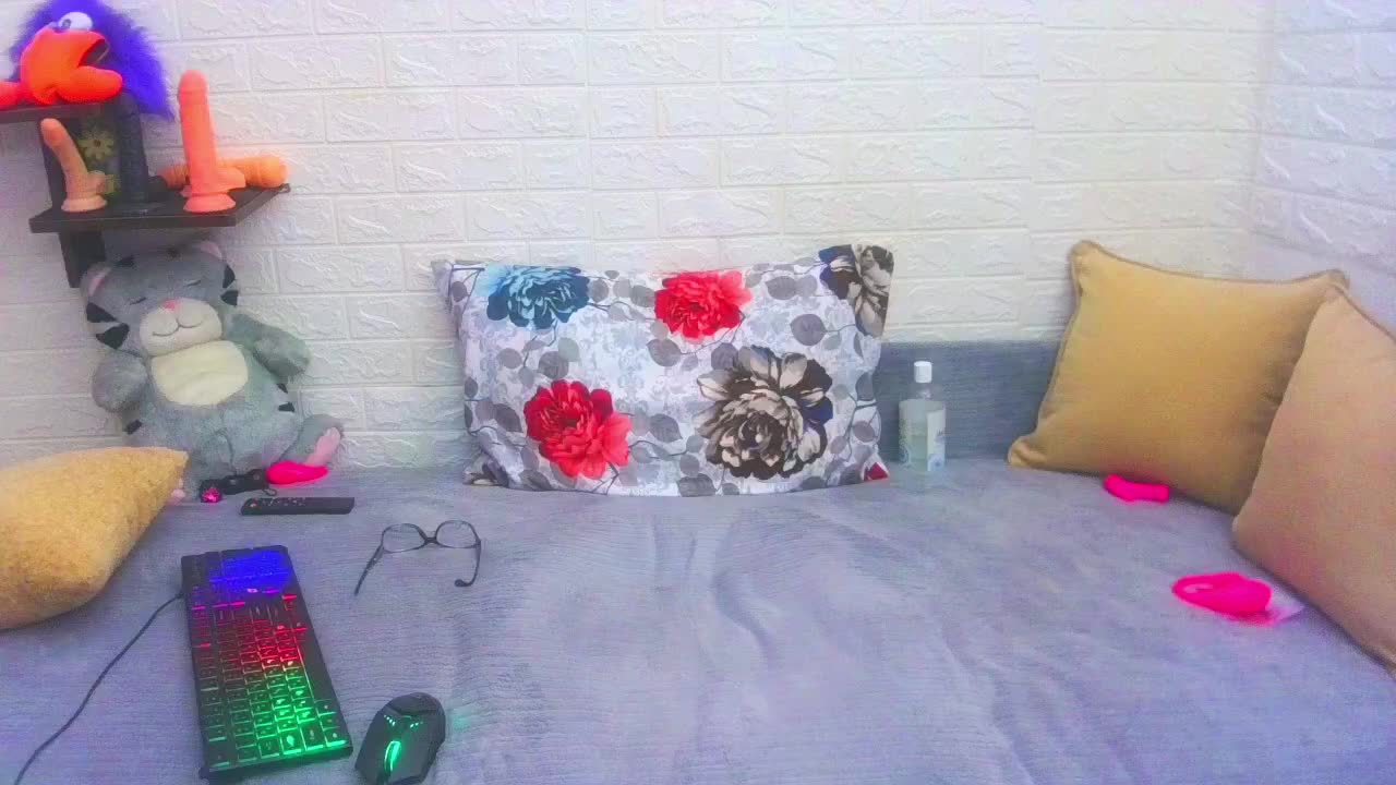 FoxyMature Live Sex December 18, 2025