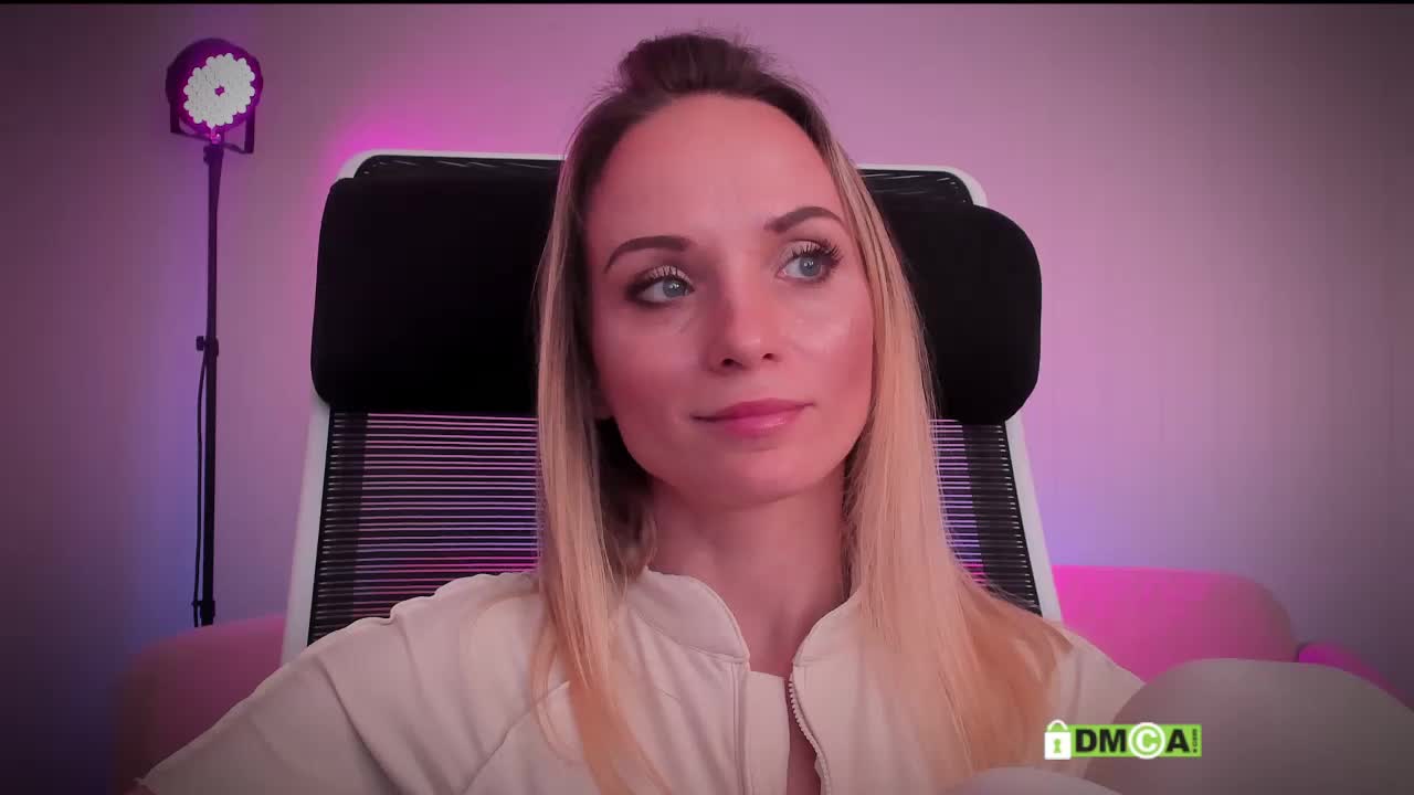 Louise_Dance Live Sex December 13, 2025