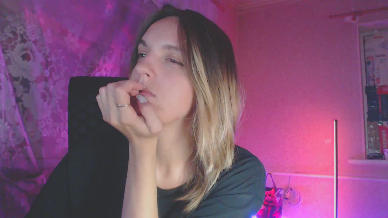 Babymuro4ka Live Sex December 17, 2025