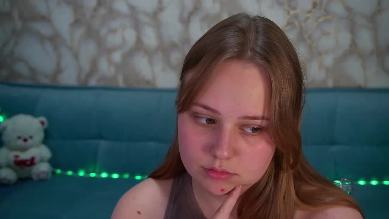 CrystallPaws Live Sex December 14, 2025