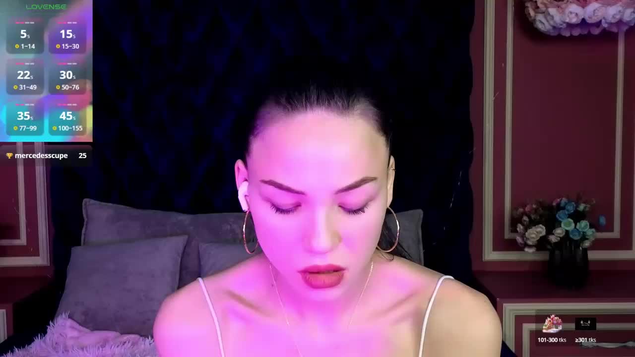 EmilyLuxxxury Live Sex October 3, 2025