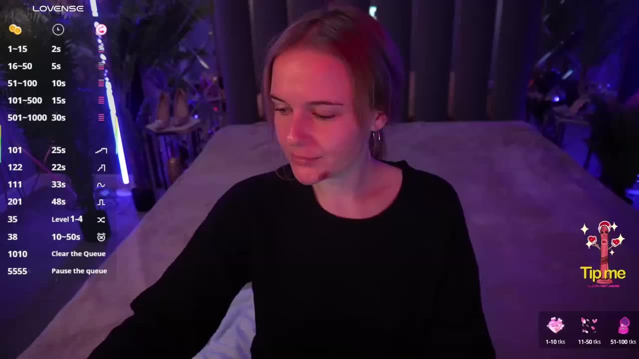 MaribelRiver Live Sex December 17, 2025