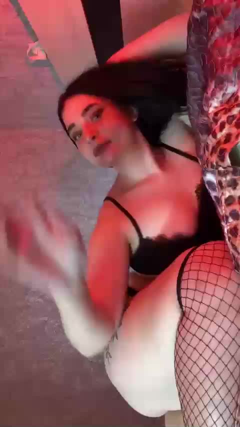 Aliska22 Live Sex December 13, 2025