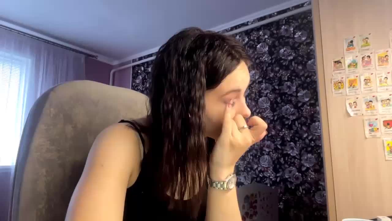 CANDY-LIPS-GIRL Live Sex December 13, 2025