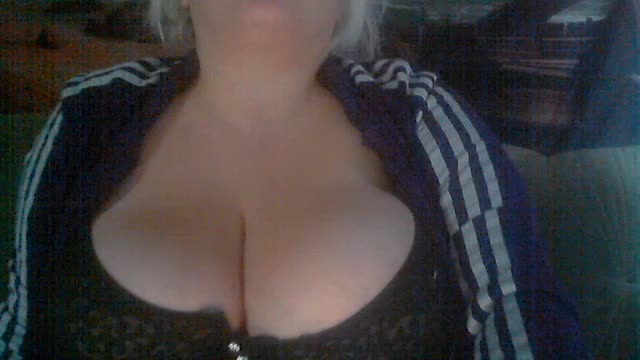 DianaCream Live Sex December 12, 2025