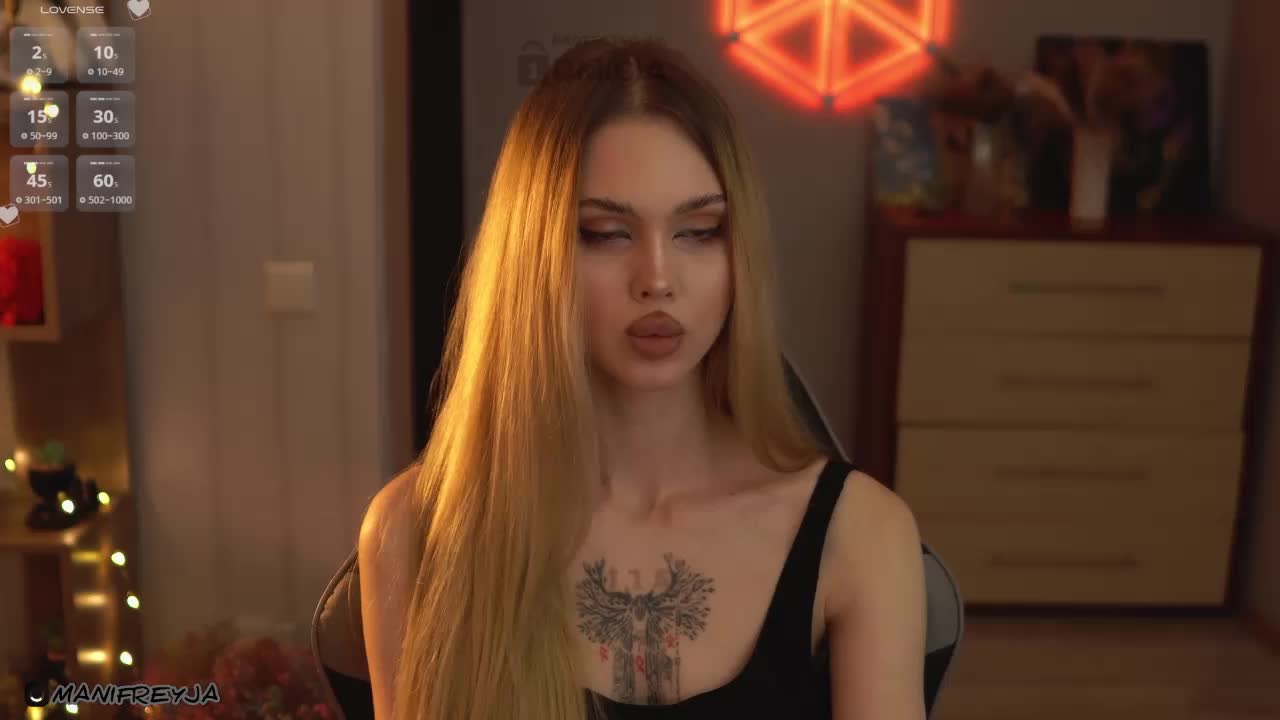 ManiFreyja Live Sex December 17, 2025
