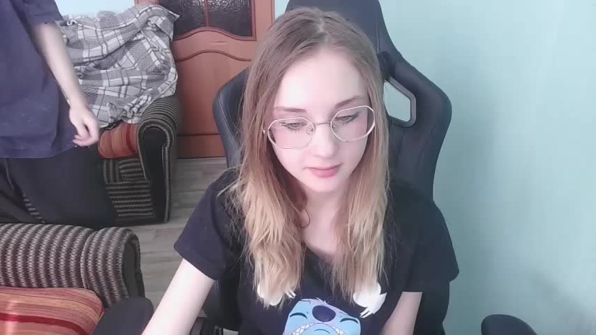 emolina1337 Live Sex December 14, 2025