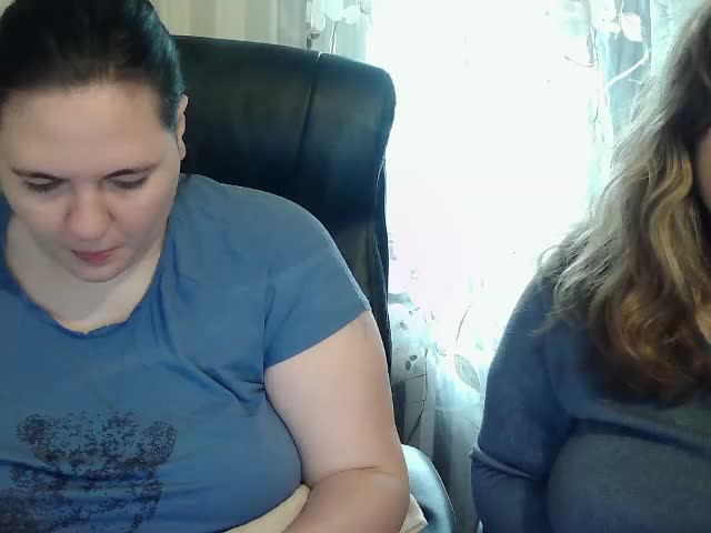 HollyXEva Live Sex December 13, 2025