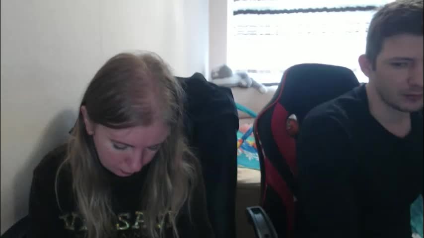 jenisandpeter Live Sex December 19, 2025