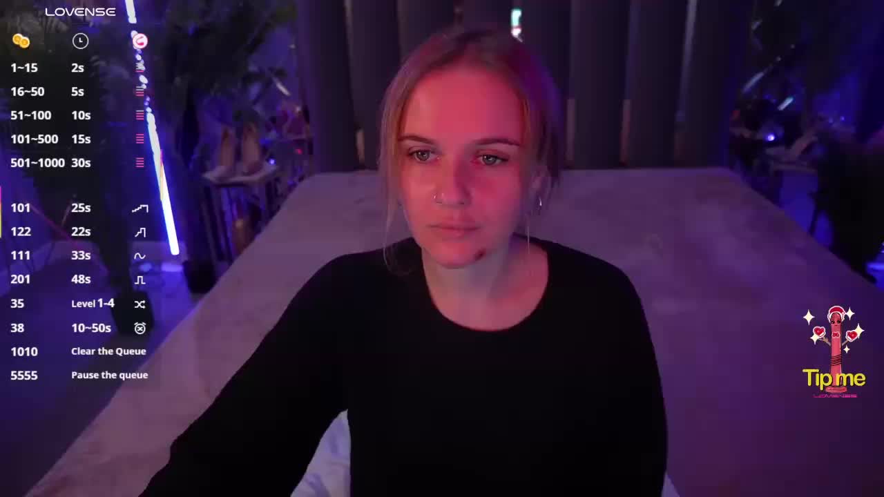 MaribelRiver Live Sex December 17, 2025
