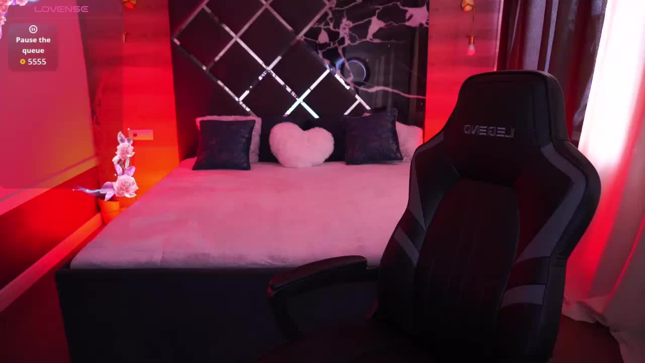 MirielleNymph Live Sex December 14, 2025