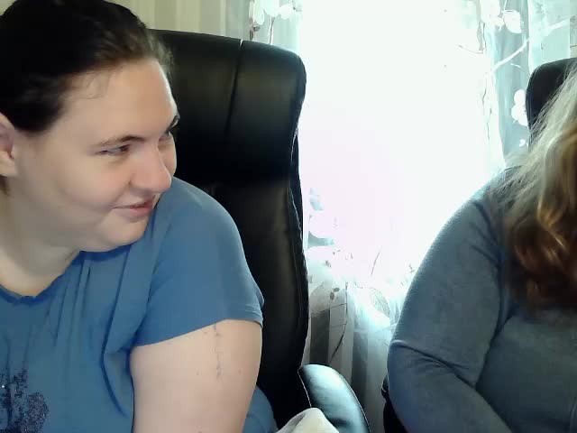 HollyXEva Live Sex December 13, 2025