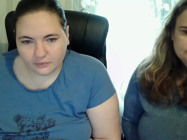 HollyXEva Live Sex December 13, 2025