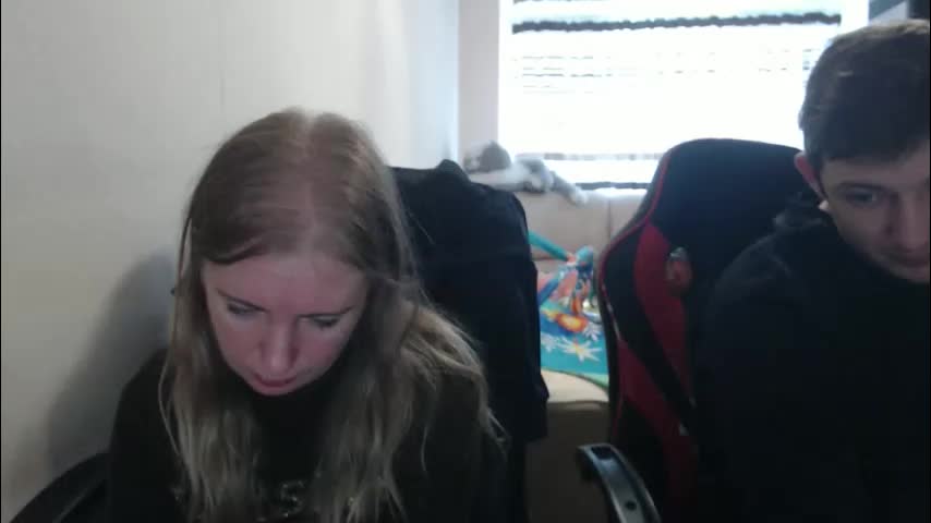 jenisandpeter Live Sex December 19, 2025
