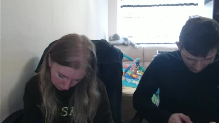 jenisandpeter Live Sex December 19, 2025