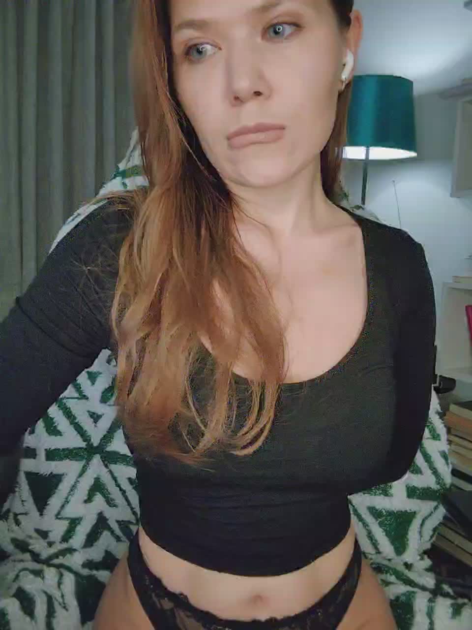 MyLittlegi Live Sex December 13, 2025