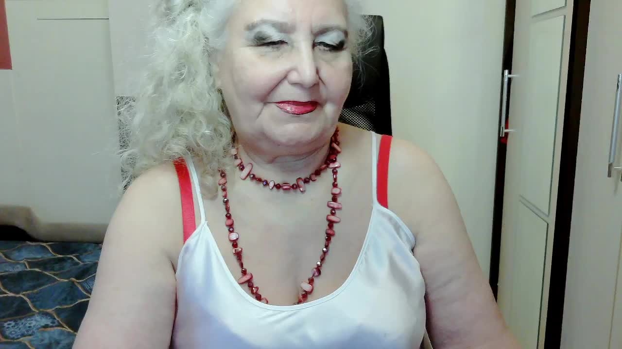 GrannyWants Live Sex December 17, 2025
