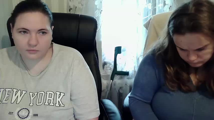 HollyXEva Live Sex December 13, 2025