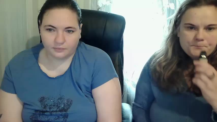 HollyXEva Live Sex December 17, 2025